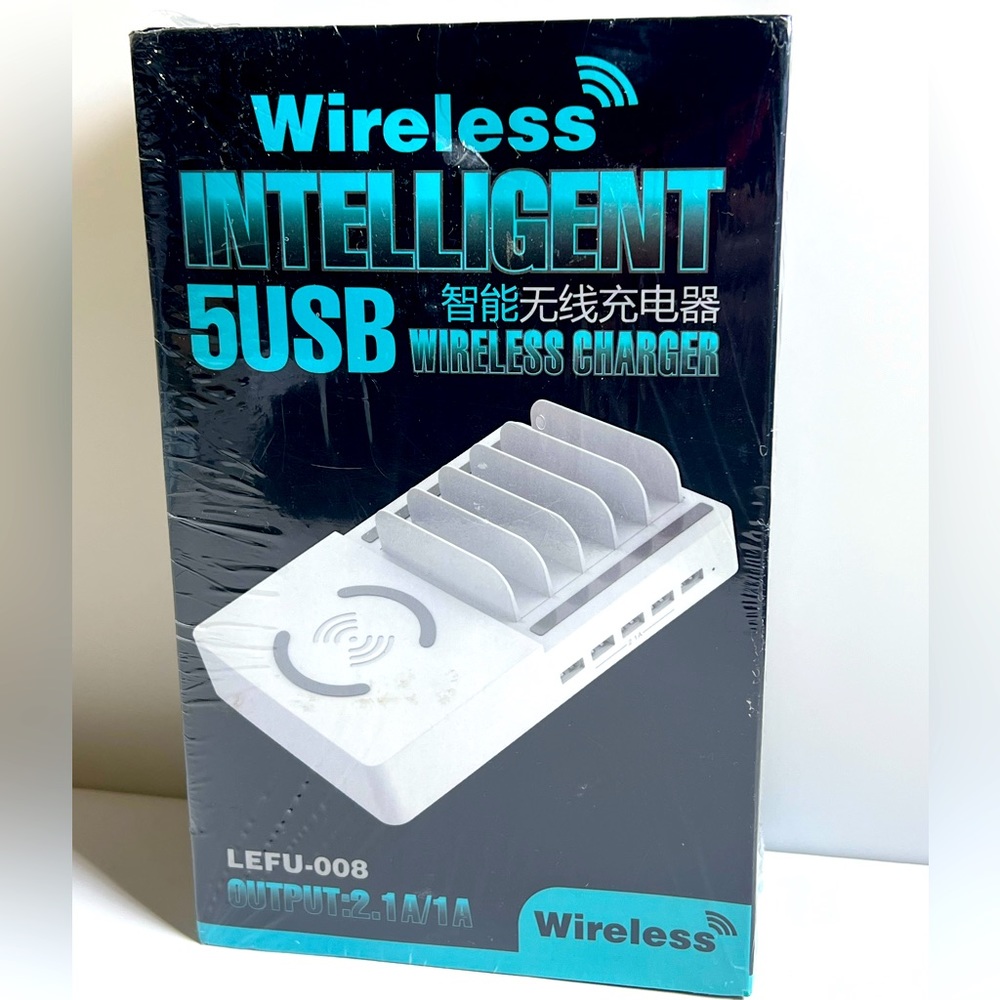 5 USB Wireless charging station with charging pad